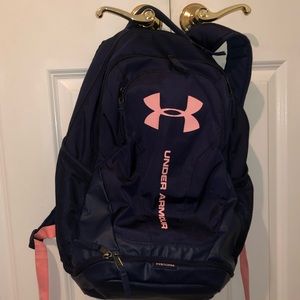 🔹🔹Under armor backpack🔹🔹